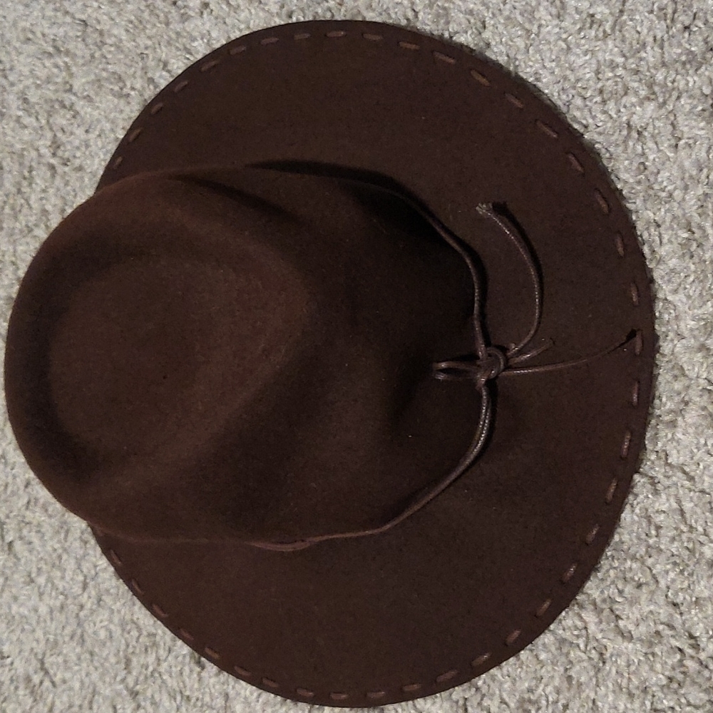 Liz Claiborne Hat